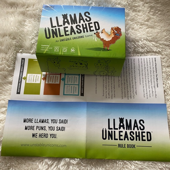 Llamas Unleashed Card Game - Picture 2 of 3